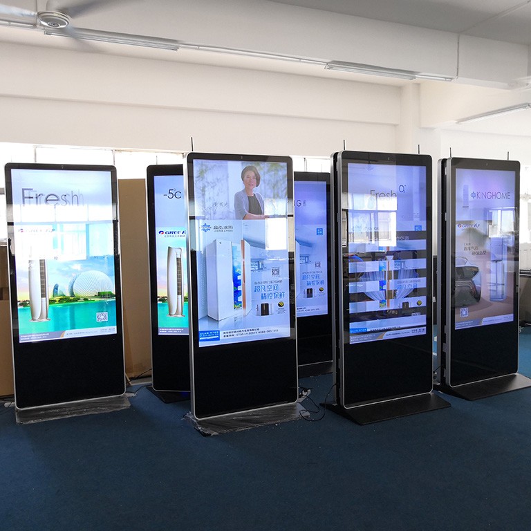 European Airport Double sided large digital signage Kiosk