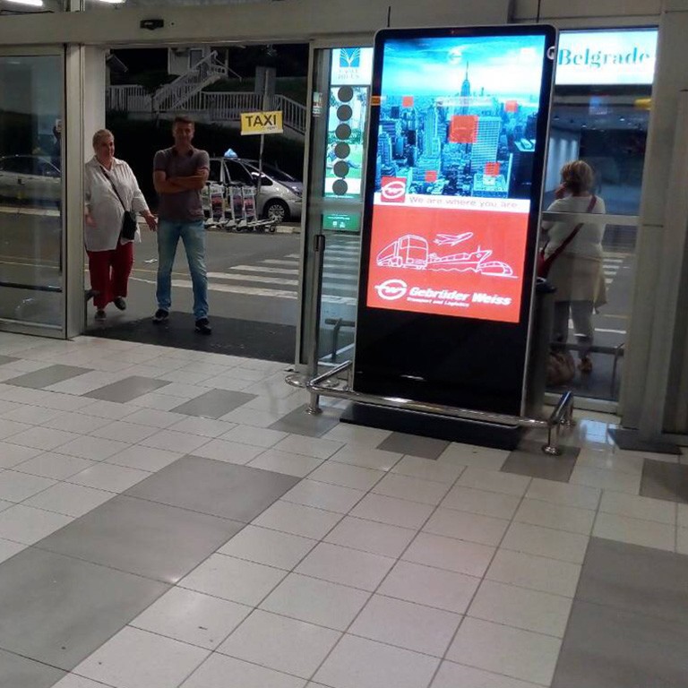 European Airport Double sided large digital signage Kiosk